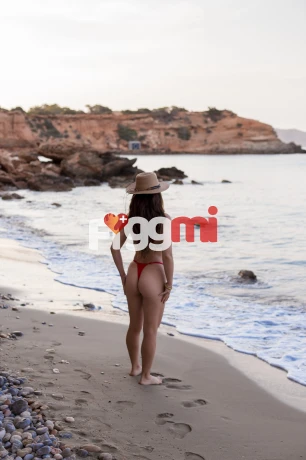 Samanta is a very popular  Escort in Ticino