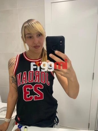 Sara is a hot and horny  Escort from Wallis