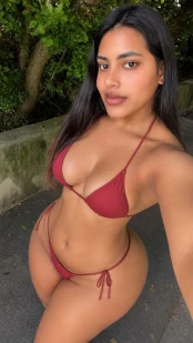 Pamela - escort in Lausanne