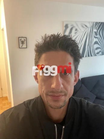 Alexander ist eine heiße und geile  Escort aus Zurich