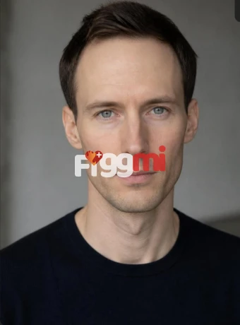 Tom is a sexy  Escort in Bern