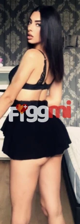 profile_escorts_photo_alt_2