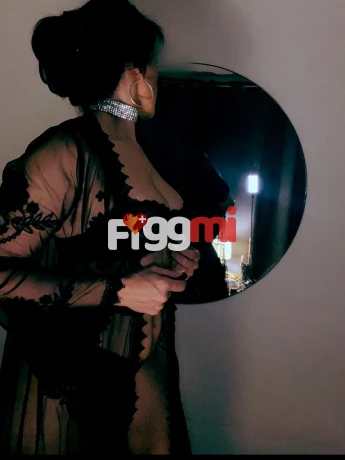 Alexandra is an erotic  Escort in Geneva