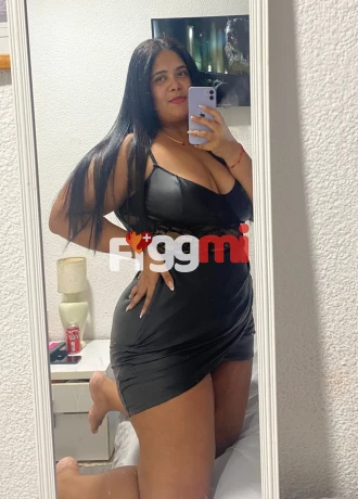 Meet Angela in Zurich City right now!
