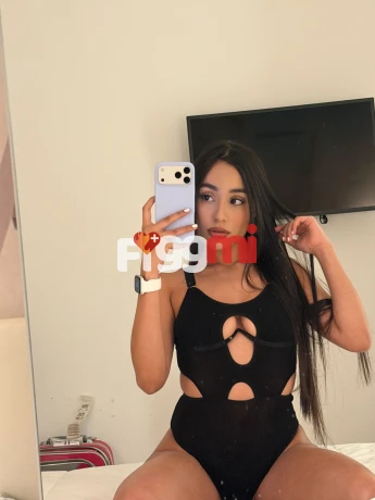 Sophia is a high class  Escort Neuchatel