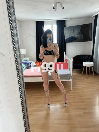 Sofia ist eine heiße und geile  Escort aus Bern