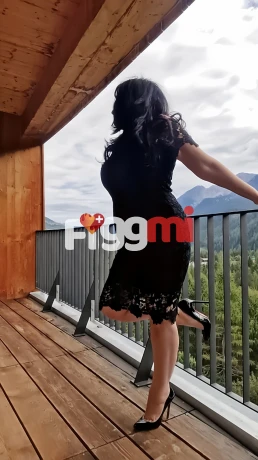 Charizma is an erotic  Escort in Zurich