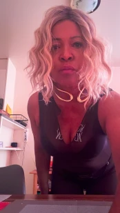 Mariana Salerno - escort en Fribourg