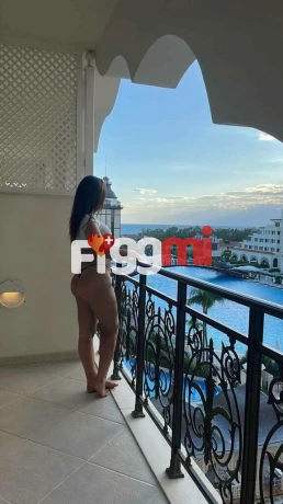 Miss Zahia is a sexy  Escort in Zurich