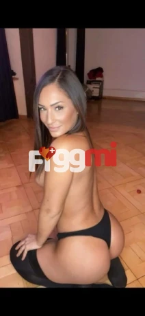 Miss Zahia is a high class  Escort Zurich