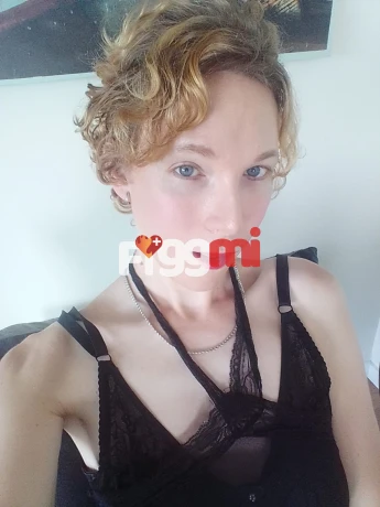 TS Sexy Masseuse is a sexy  Escort in Vaud