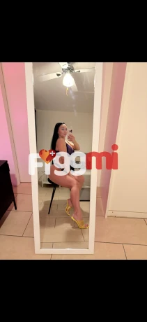 diana is a high class  Escort Wallis