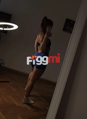 FemdomLeXx is a very popular  Escort in Geneva