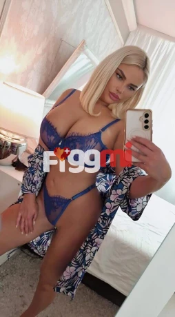 KARINA is a hot and horny  Escort from Zurich