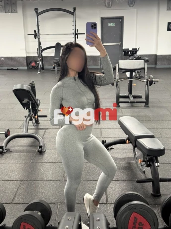 Sabrina Bellucci  is a hot and horny  Escort from Annemasse