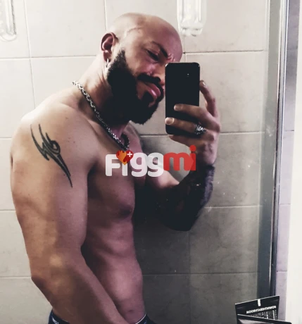 Francesco  is a high class  Escort Bülach
