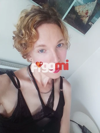TS Sexy Masseuse is a hot and horny  Escort from Vaud