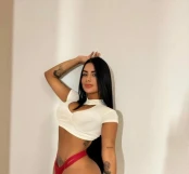 Caroline - escort en Geneva