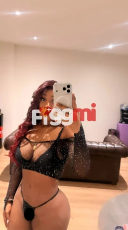 Samantha is a super sexy  Escort in Zurich City