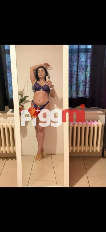 diana is a sexy  Escort in Wallis